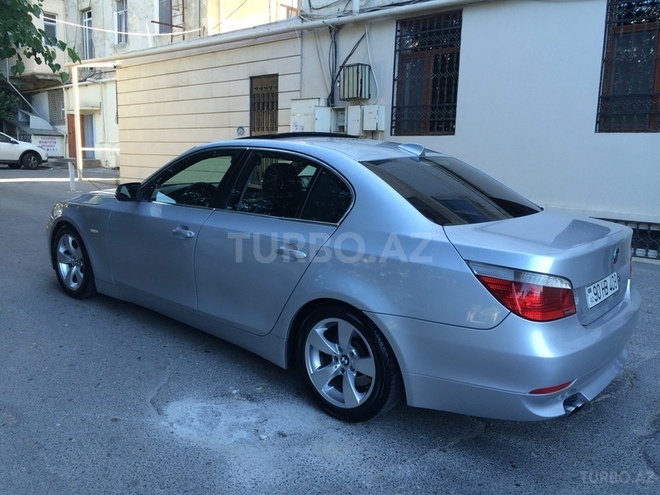 BMW 525 2004, 235,000 km - 2.5 l - Bakı