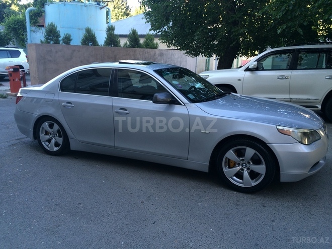 BMW 525 2004, 235,000 km - 2.5 l - Bakı