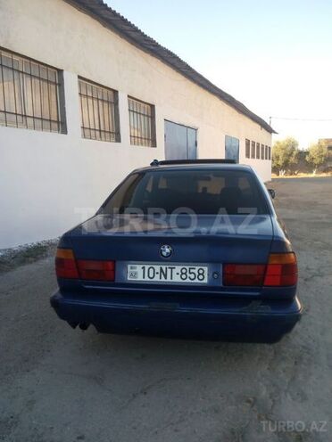BMW 520 1991, 288,000 km - 2.0 l - Bakı
