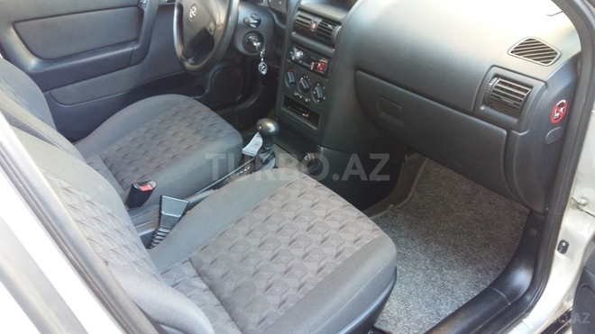 Opel Astra 2001, 206,000 km - 1.6 l - Bakı