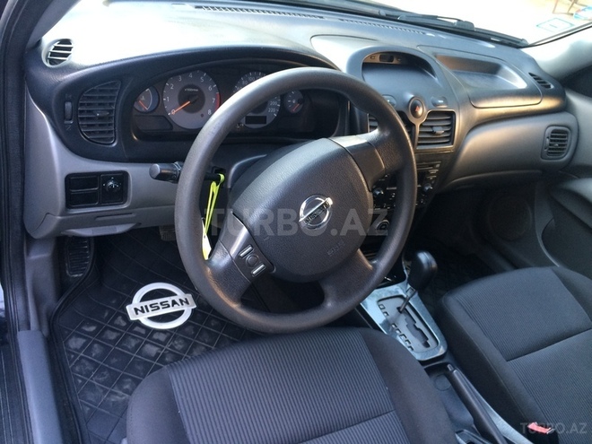 Nissan Sunny 2011, 130,000 km - 1.6 л - Bakı