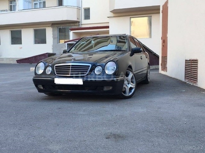 Mercedes E 280 2000, 224,000 km - 2.8 л - Sumqayıt
