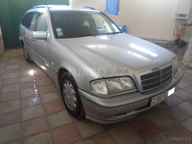 Mercedes C 200 2000, 187,600 km - 2.0 l - Bakı