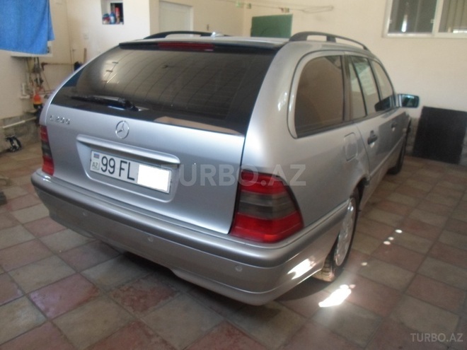 Mercedes C 200 2000, 187,600 km - 2.0 l - Bakı