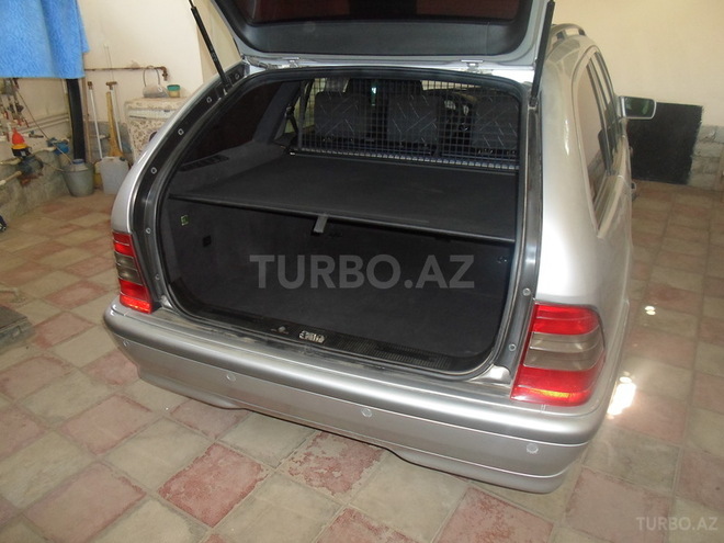 Mercedes C 200 2000, 187,600 km - 2.0 l - Bakı
