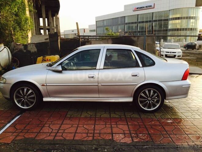 Opel Vectra 2000, 206,000 km - 2.2 l - Bakı
