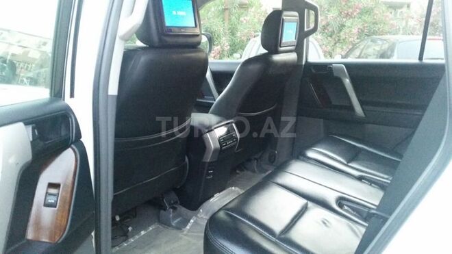 Toyota Prado 2011, 94,000 km - 2.7 l - Bakı