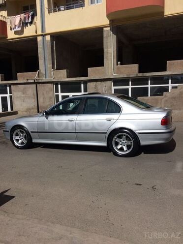 BMW 528 2000, 190,000 km - 2.8 l - Bakı