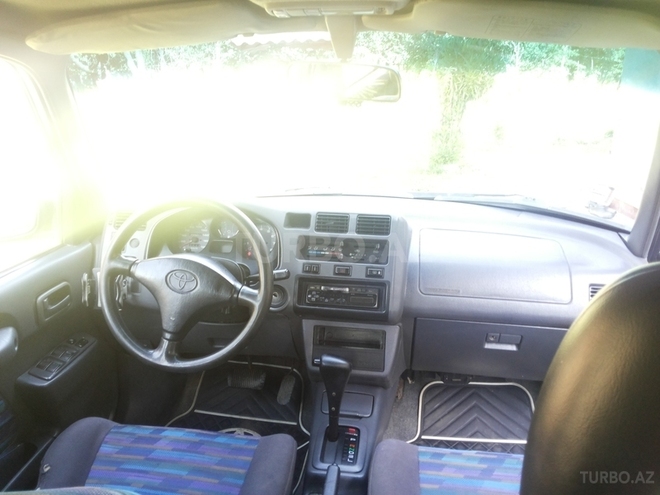Toyota RAV4 1998, 360,000 km - 2.0 l - Zaqatala