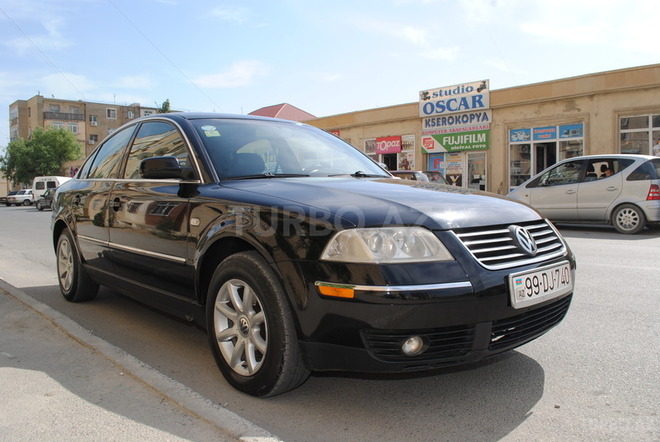 Volkswagen Passat 2003, 178,000 km - 1.8 l - Bakı