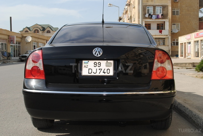 Volkswagen Passat 2003, 178,000 km - 1.8 l - Bakı