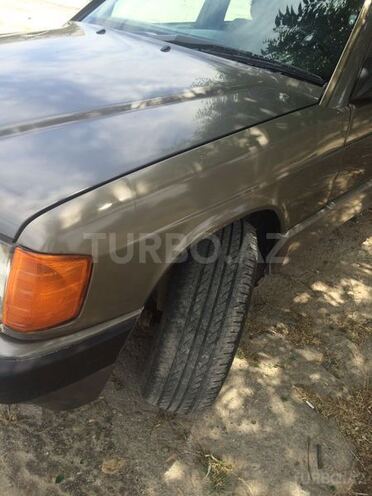 Mercedes 190 1992, 250,000 km - 2.0 l - Sumqayıt