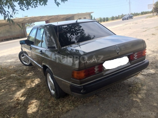 Mercedes 190 1992, 250,000 km - 2.0 l - Sumqayıt