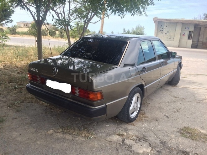 Mercedes 190 1992, 250,000 km - 2.0 l - Sumqayıt