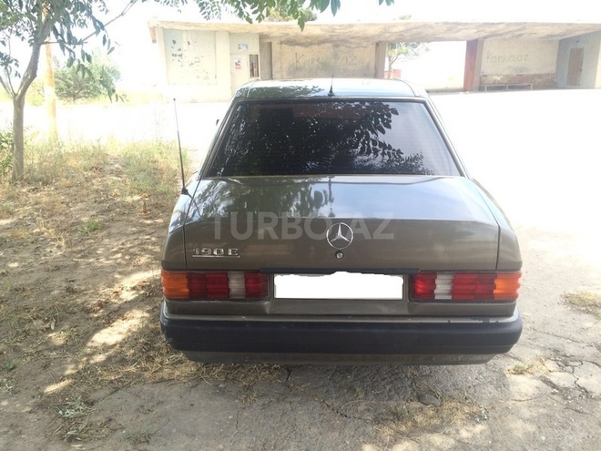 Mercedes 190 1992, 250,000 km - 2.0 l - Sumqayıt