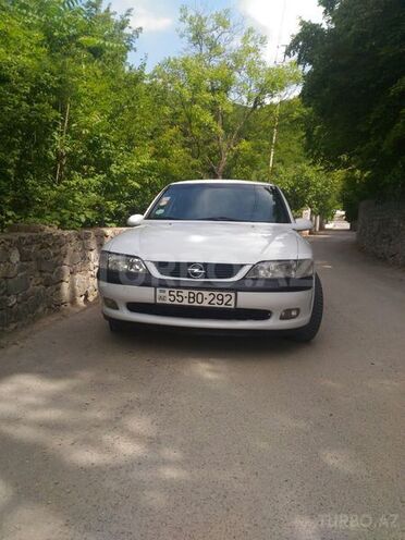 Opel Vectra 1997, 23,300 km - 2.0 l - Şəki