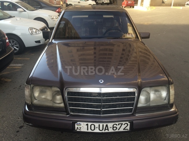 Mercedes E 250 1993, 100,000 km - 2.5 l - Bakı