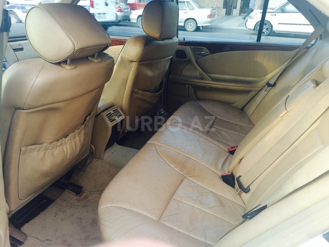 Mercedes E 240 2001, 271,041 km - 2.4 l - Sumqayıt
