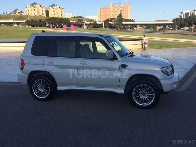 Mitsubishi Pajero io 1999, 165,000 km - 1.8 l - Bakı