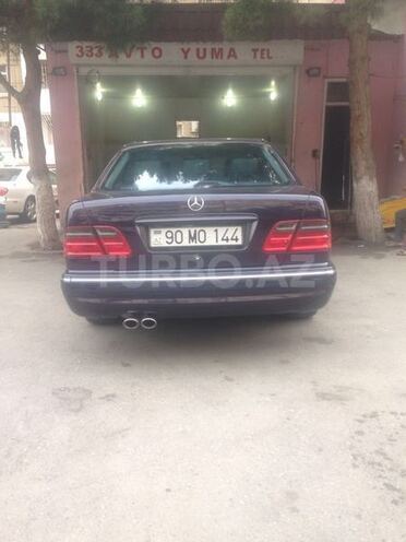 Mercedes E 240 2000, 197,000 km - 2.4 l - Bakı
