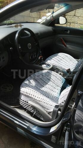 Volkswagen Passat 2003, 157,800 km - 2.0 л - Bakı