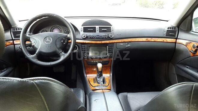 Mercedes E 320 2002, 245,000 km - 3.2 l - Bakı