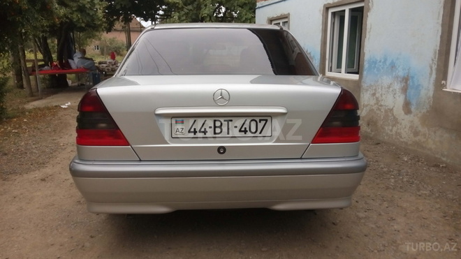 Mercedes C 180 1999, 157,000 km - 1.8 l - 