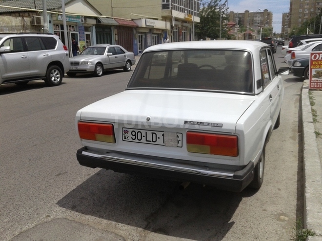 LADA (VAZ) 2107 2005, 186,828 km - 1.6 л - Bakı