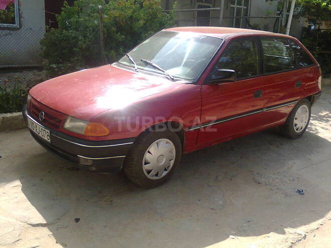Opel Astra 1992, 316,580 km - 1.8 л - Sumqayıt