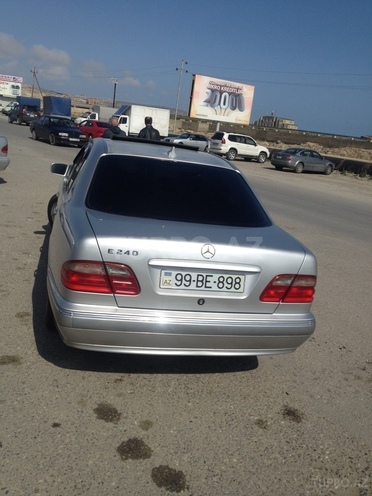 Mercedes E 240 2000, 220,000 km - 2.6 л - Xırdalan