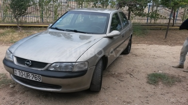 Opel Vectra 1997, 322,000 km - 2.0 l - Bakı
