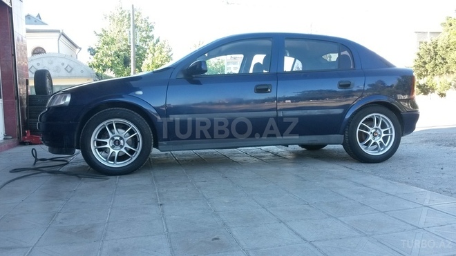 Opel Astra 2000, 172,000 km - 1.6 l - Bakı