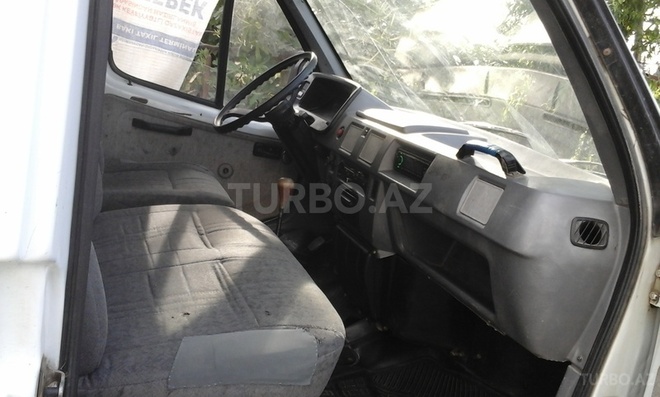 GAZ 330202-740 2000, 52,566 km - 2.3 л - Lənkəran