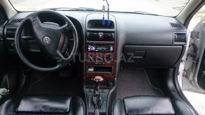 Opel Astra 1999, 287,500 km - 2.0 л - Bakı