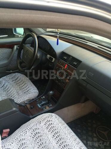 Mercedes C 280 1995, 151,000 km - 2.8 l - Bakı