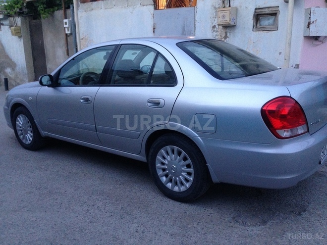 Nissan Sunny 2010, 124,000 km - 1.6 l - Bakı