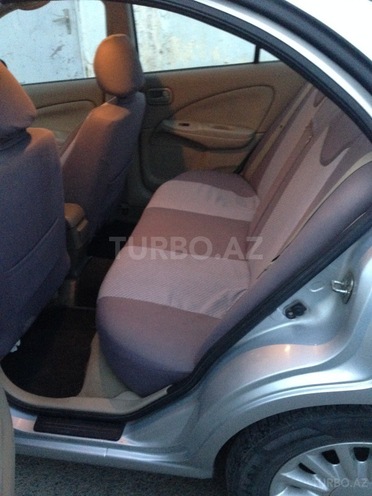 Nissan Sunny 2010, 124,000 km - 1.6 l - Bakı