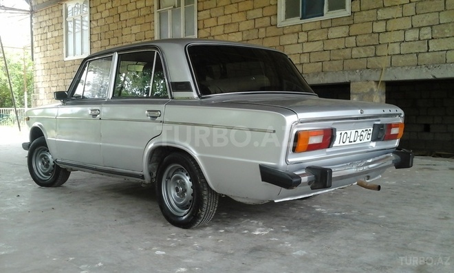 LADA (VAZ) 2106 2002, 200,000 km - 1.6 l - Saatlı