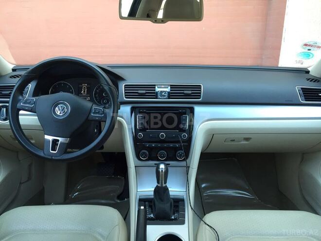 Volkswagen Passat 2013, 41,000 km - 2.5 l - Bakı