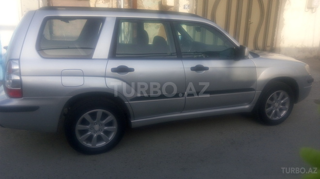 Subaru Forester 2006, 130,000 km - 2.0 l - Bakı