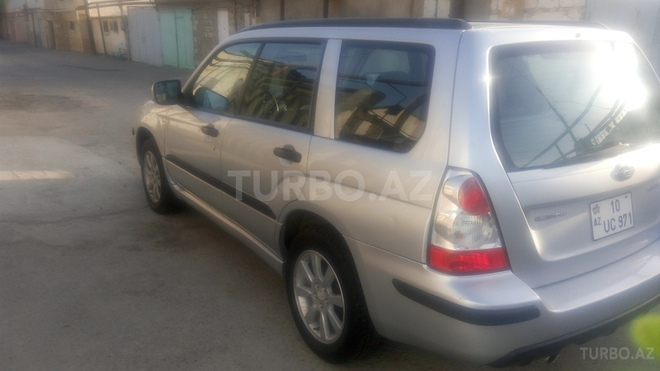 Subaru Forester 2006, 130,000 km - 2.0 l - Bakı