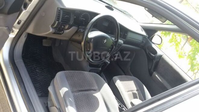 Opel Vectra 1996, 200,000 km - 1.8 l - Bakı