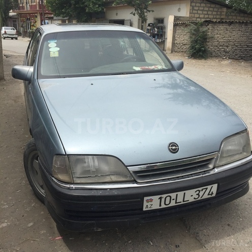 Opel Omega 1990, 200,000 km - 2.0 l - Şəki