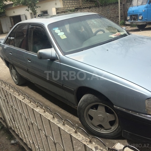 Opel Omega 1990, 200,000 km - 2.0 l - Şəki