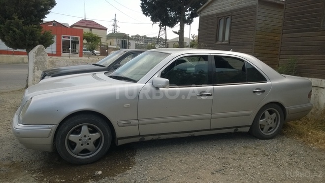 Mercedes E 290 1998, 360,000 km - 2.9 л - Bakı