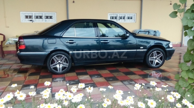 Mercedes C 240 1999, 182,000 km - 2.4 l - Cəlilabad