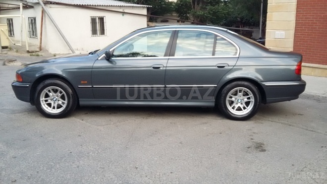 BMW 523 2000, 260,000 km - 2.5 l - Bakı