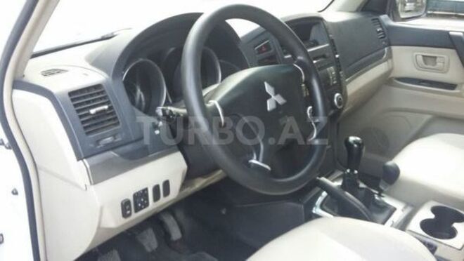 Mitsubishi Pajero 2008, 105,101 km - 3.2 l - Bakı