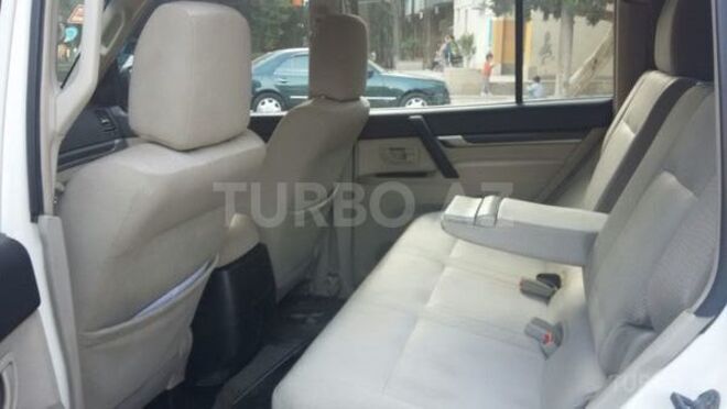 Mitsubishi Pajero 2008, 105,101 km - 3.2 l - Bakı