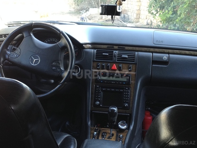 Mercedes E 240 2001, 177 km - 2.4 l - Bakı